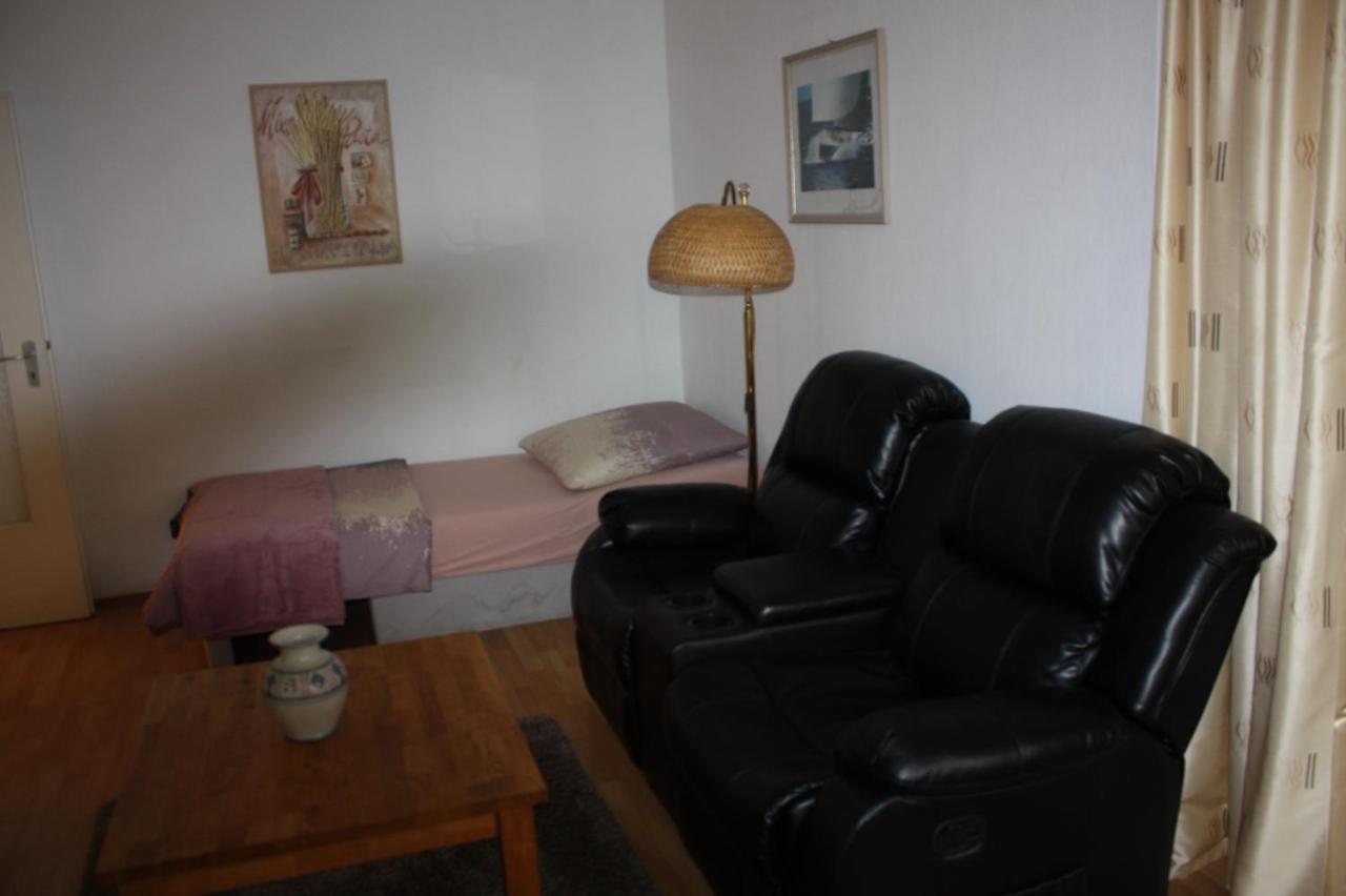 Zentral Gelegene Ferienwohnung Lubeck Luaran gambar